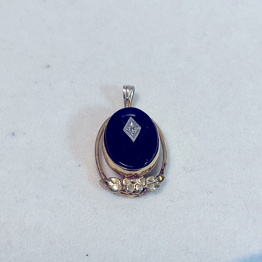Antique 1950’s Black Onyx Diamond 12K GF Dixelle Accent Pendant